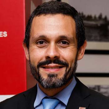 Mr Leandro Luís